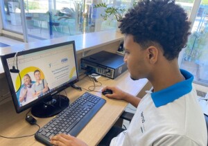 Jovens-matriculados-na-EJA-poderao-ingressar-no-mercado-de-trabalho-em-Feira-de-Santana-Foto-Divulgacao-300x211-1
