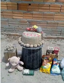 Menino-comemora-aniversario-com-bolo-e-docinhos-de-areia-e-comove-internautas-foto-arquivo-pessoal-divulgacao-g1