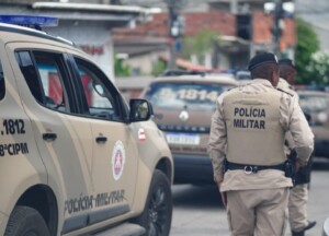 Policia-Militar-da-Bahia-Operacao-Foto-Reproducao-PM-300x216-1
