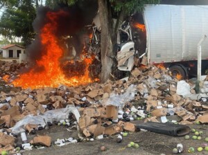 acidente-na-BR-324-Foto-Redes-Sociais.jpg2_-300x224-1