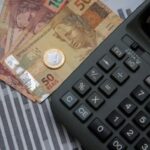 calculadora-foto-marcello-casal-jr-abr-financas-contas-educacao-financeira