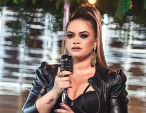 cantora-Dani-Li-ft-reproducao-g1-300x233-1