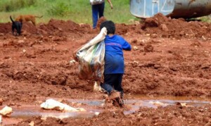 crianca_emprego_marcellocasal_agbrasil-300x179-1