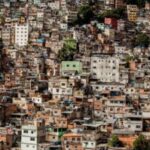 favelas-comunidades-freepik-wirestock-300x199-1