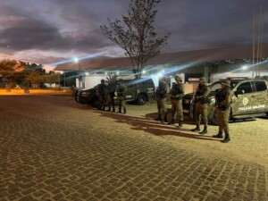 policia-militar-operacao-forca-total-foto-ssp-bahia-300x225-1
