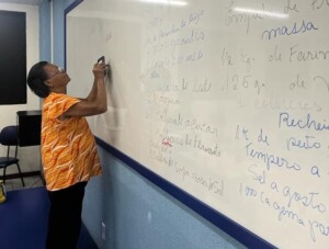 professora-turma-ft-divulgacao-Instituto-Yduqs-300x227-1