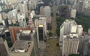 Ato-de-Apoiadores-de-Bolsonaro-Reproducao-G1-300x188-1