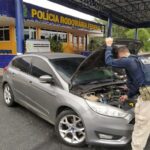 Carro-roubado-na-capital-e-recuperado-em-Vitoria-da-Conquista