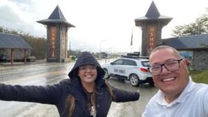Casal-de-jornalistas-Isa-e-Felipe-Foto-Arquivo-Pessoal-300x169-1