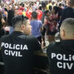 Dupla-e-presa-em-flagrante-por-furto-de-iPhone-Foto-Ascom-PC-Haeckel-Dias-300x200-1
