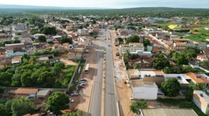 Em-Iraquara-governo-realiza-serie-de-entregas-para-impulsionar-desenvolvimento-local8-300x166-1