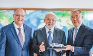Em-reuniao-com-Lula-Hyundai-anuncia-investimentos-Foto-Ricardo-Stuckert-PRF-300x179-1