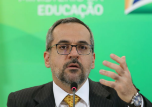 Fabio-Rodrigues-Pozzebom-300x211-1