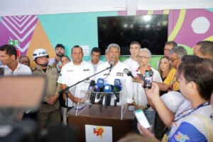 Fotos-Joa-SouzaGOVBA-900x600-coletiva-com-o-gvernador-jeronimo-300x200-1