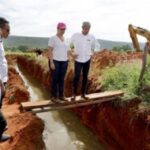 Governador-inicia-visita-a-municipios-do-Oeste-baiano-afetados-pelas-chuvas-300x190-1
