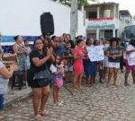 Manifestacao-escola-municipal-no-bairro-Papagaio-Foto-Reporter-Paulo-Jose-Acorda-Cidade-300x135-1