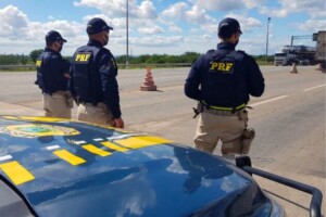 PRF-POLICIA-300x200-1