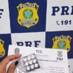 PRF-autua-motorista-de-caminhao-que-dirigia-por-quase-24-horas-sem-descanso-Foto-PRF-300x223-1