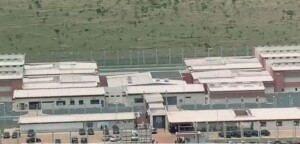 Penitenciaria-Federal-de-Mossoro-na-regiao-Oeste-do-Rio-Grande-do-Norte-Foto-Reproducao-jH-300x144-1