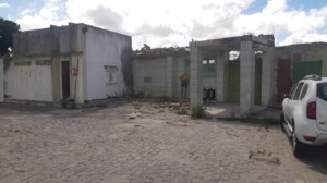 Plano-Diretor-deve-ter-medidas-que-evitem-ociosidade-de-imoveis-para-fins-de-especulacao-em-Feira-Foto-Alo-Bahia-300x168-1