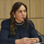 Secretaria-de-Saude-Roberta-Santana-Foto-Leonardo-Rattes-300x215-1