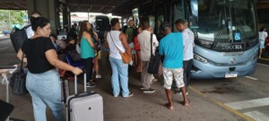 Terminal-Rodoviario-de-Feira-de-Santana-Carnaval-Foto-Reporter-Paulo-Jose-Acorda-Cidade.jpg3_-300x135-1