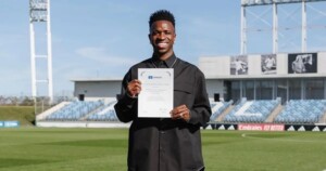 Vinicius-Junior-e-o-novo-embaixador-da-Unesco-300x158-1