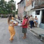 acao-solidaria-foto-paulo-jose-acorda-cidade-4-300x203-1