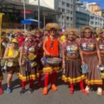 bloquinhos-agitam-pre-carnaval-de-Salvador-BN-300x193-1