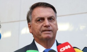 bolsonaro-foto-valter-campanato-abr-300x180-2
