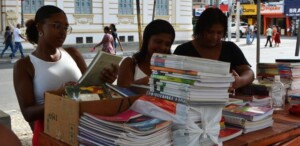 feira-do-livro-usado-foto-ascom-pmfs-300x146-1