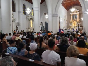 missa-na-catedral-de-santana-lanc-da-campanha-da-fraternidade-2024-foto-ney-silva-acorda-cidade-6-300x225-1