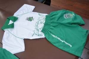 uniforme-rede-municipal-de-ensino-foto-ACM-300x200-1