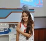 vacinacao-contra-a-dengue-primeira-crianca-vacinada-em-feira-ft-paulo-jose-acorda-cidade-300x135-1