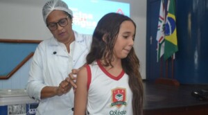 vacinacontradengue_criancas_secom-300x166-1