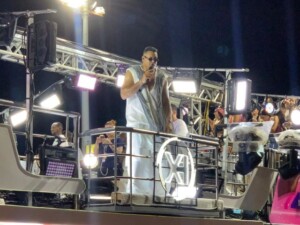 xandy-harmonia-foto-thiago-fonseca-acorda-cidade-carnaval-2024-300x225-1