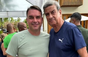 Carlos-Bolsonaro-e-Colbert-Martins-Bahia-Noticias-300x194-1