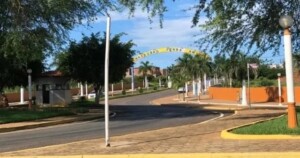 Cidade-de-macaubas-Foto-Lay-Amorim-Achei-Sudoeste-300x158-1
