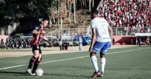 Com-virada-no-ultimo-minuto-Vitoria-sai-na-frente-na-final-do-Campeonato-Baiano-Foto-Mauricia-da-Matta-Bahia-Noticias-300x158-1