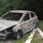 Corpo-foi-encontrado-em-carro-queimado-Foto-Reproducao-TV-Santa-Cruz-300x180-1