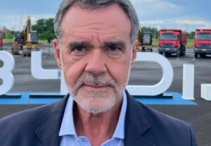 Deputado-Daniel-Almeida-Foto-Francis-Juliano-Bahia-Noticias-300x207-1