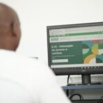 Educacao-de-Jovens-e-Adultos_-Foto-Divulgacao-SESI-300x200-1