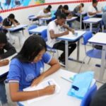 Estudantes-2-300x213-1