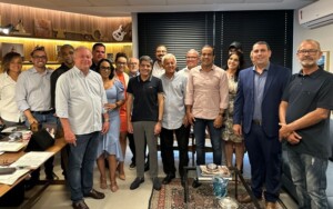Ex-prefeito-de-Alagoinhas-Paulo-Cesar-se-filia-ao-Uniao-Brasil-300x188-1