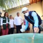 Governador-acompanha-acoes-de-combate-a-dengue-em-Ibipitanga-300x166-1