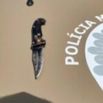 Homem-esfaqueia-vigilante-apos-ser-impedido-de-urinar-em-praca-de-Eunapolis-Foto-Radar-News-300x169-1