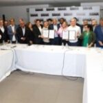 Jeronimo-Rodrigues-anuncia-licitacoes-para-infraestrutura-e-iluminacao-publica-em-Feira-de-Santana-300x158-1