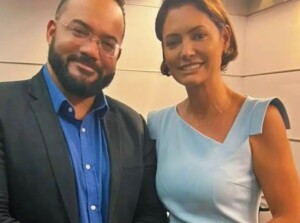 Leandro-de-Jesus-e-michelle-bolsonaro-Foto-Divulgacao-300x223-1