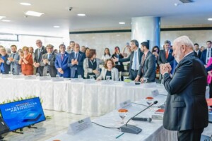 Lula-IA-300x200-1