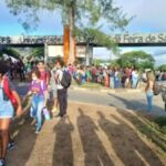 Manifestacao-estudantes-Uefs-Paulo-Jose-Acorda-Cidade-300x225-1